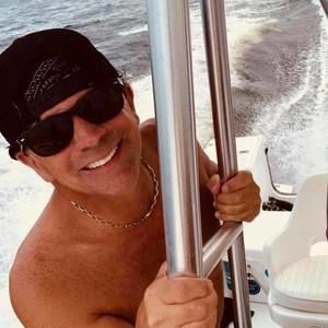 Meet your Posher, Jay